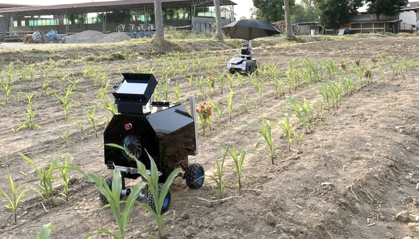 Tekirdağ’da üniversite öğrencileri tarımda noktasal ilaçlama yapabilen robot geliştirdi
