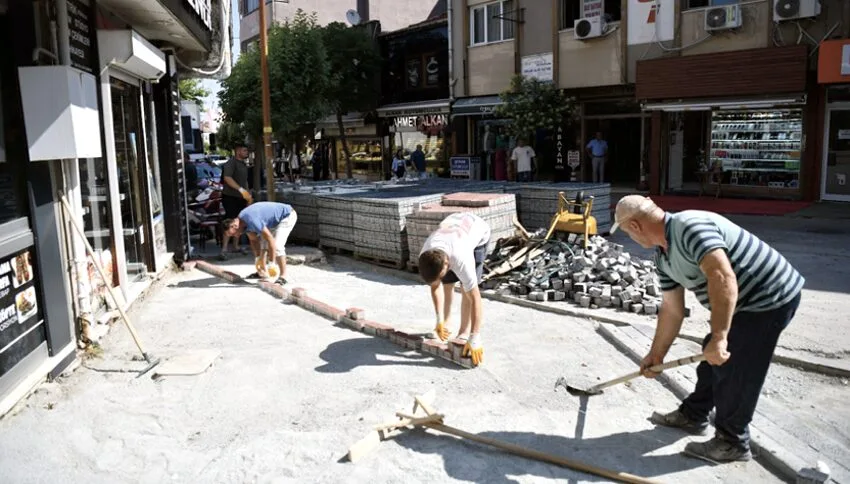 Şehir içi yol ve kaldırım yenilemelerinde 2. etap başladı