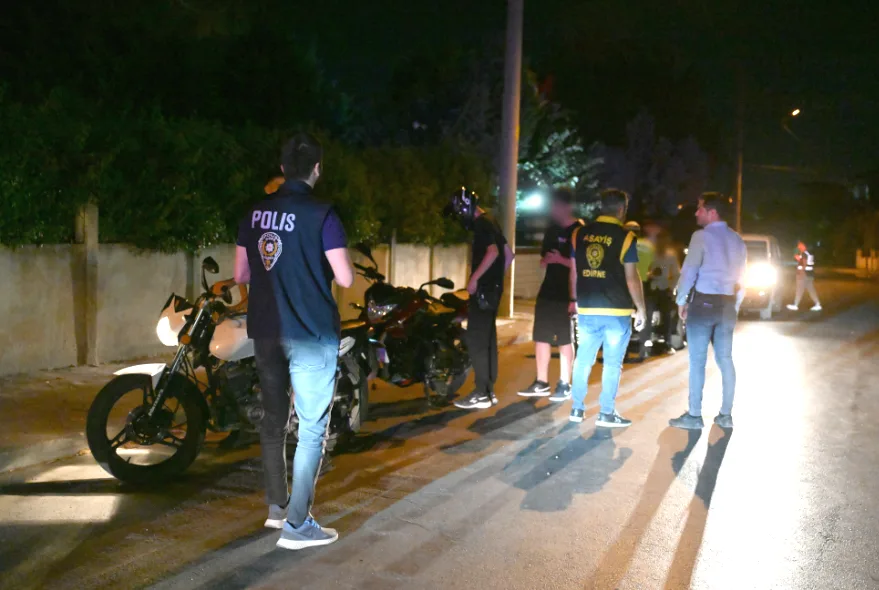 Edirne’de alkollü sürücü takiple yakalandı: 48 bin lira ceza kesildi
