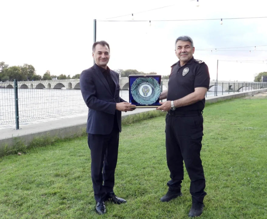 Edirne Emniyetinden tayini çıkan personeller uğurlandı