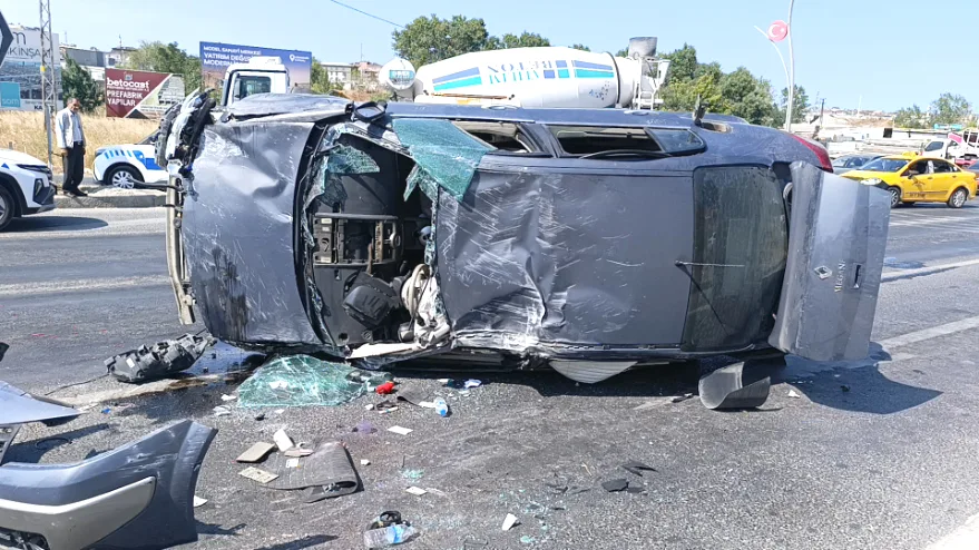 Tekirdağ’daki feci kazada sürücü ağır yaralandı