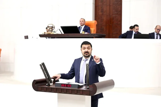 Milletvekili Yazgan’dan ‘fotoğraf siyaseti’ çıkışı