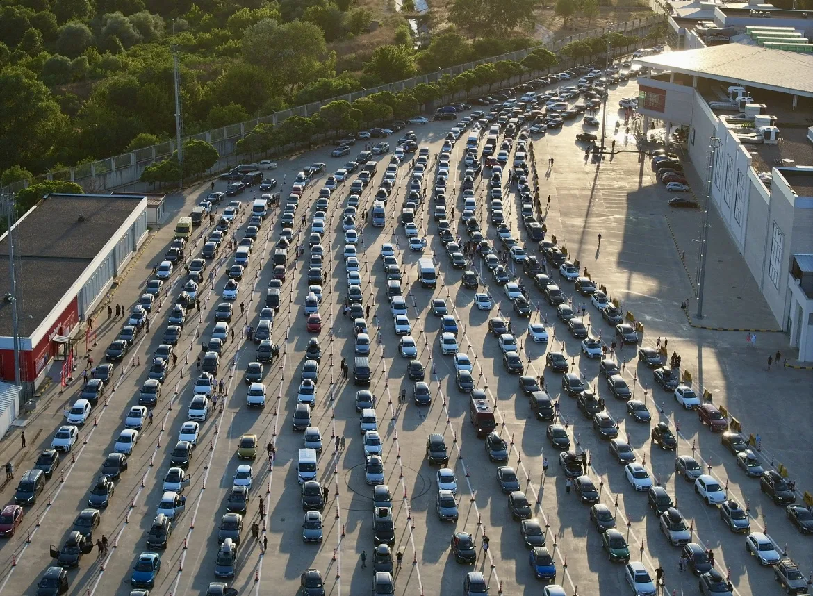 Kapıkule sezonun en hareketli gününü yaşadı