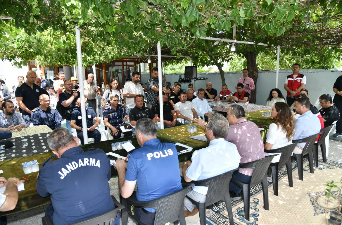 Tekirdağ’da yangından etkilenen mahallelerde toplantı yapıldı