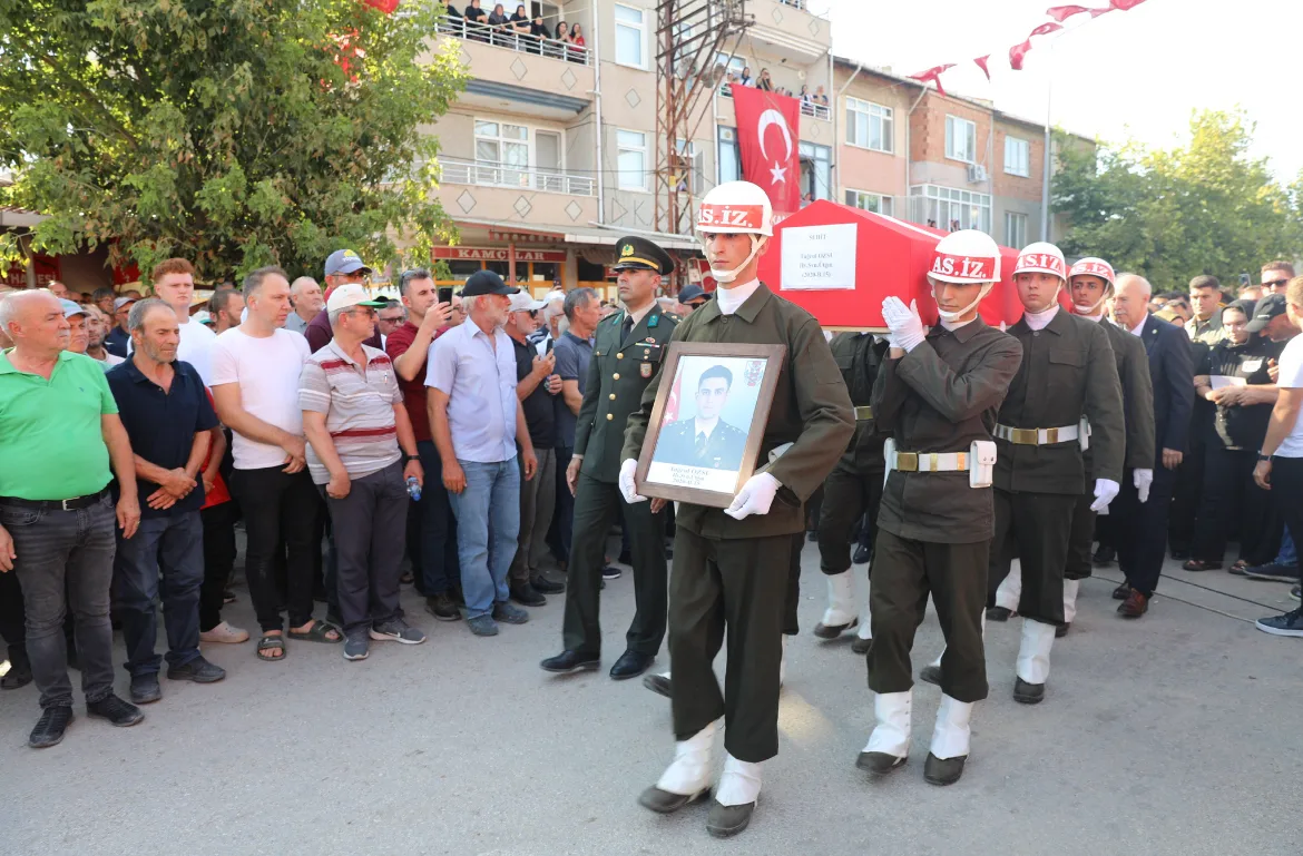 Şehit Üsteğmen Özsu, son yolculuğuna uğurlandı