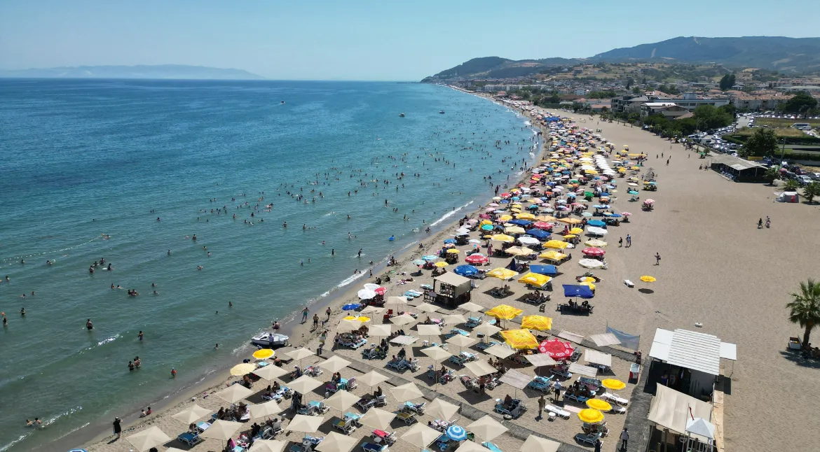 Tekirdağ’ın mavi bayraklı plajlarında yoğunluk yaşanıyor