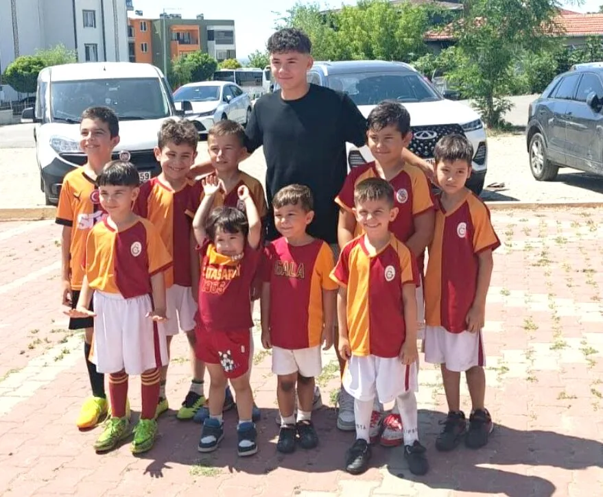 Edirneli Milli Futbolcu Yağız Kaan’dan anlamlı ziyaret