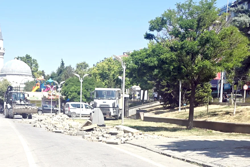 Yesil Alan Otopark Oldu 4 - Park değil artık otopark!