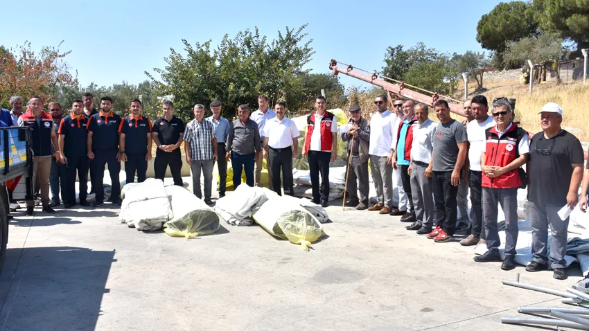 Şarköy’de yangından etkilenen üreticilere çadır yardımı