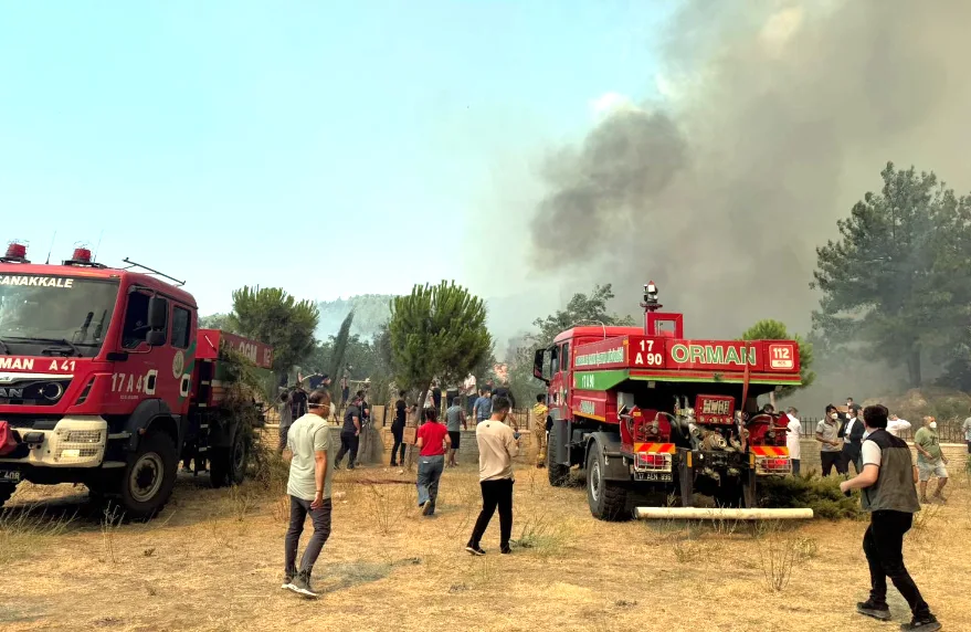 Çanakkale’deki yangın nedeniyle havalimanı pisti geçici olarak kapatıldı