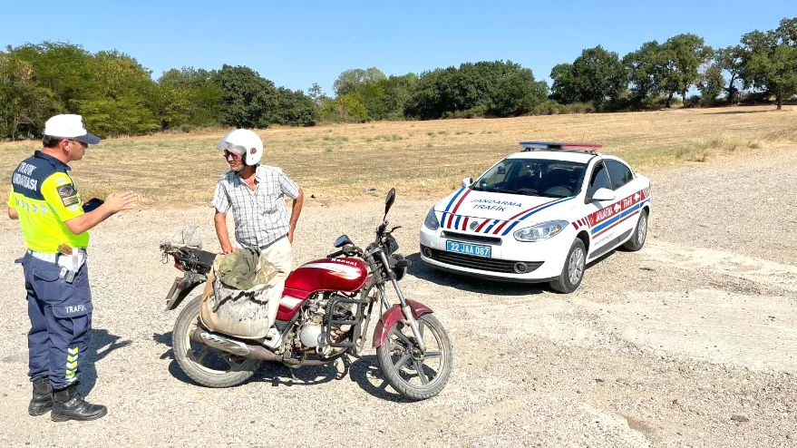 Edirne’de jandarmadan motosiklet denetimi