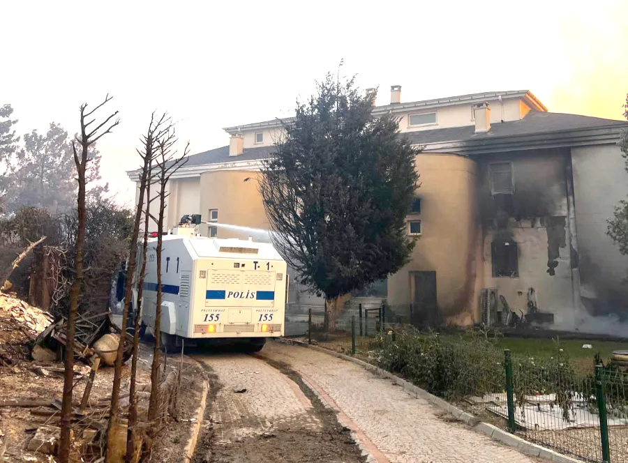 Çanakkale’deki orman yangınıyla mücadeleye polis teşkilatı da destek verdi