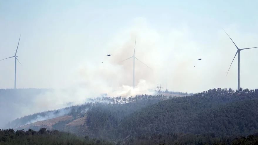 Çanakkale’de çıkan orman yangınına müdahale sürüyor