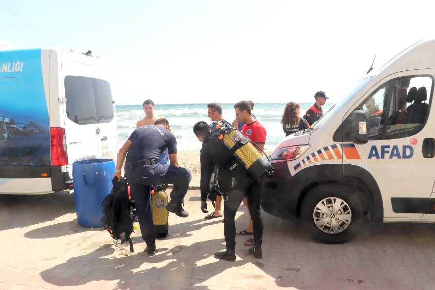 AA 20250815 38835833 38835830 TEKIRDAGDA DENIZDE KAYBOLAN KISIYI ARAMA CALISMALARI SURUYOR - Tekirdağ’da denizde kaybolan kişiyi arama çalışmaları sürüyor