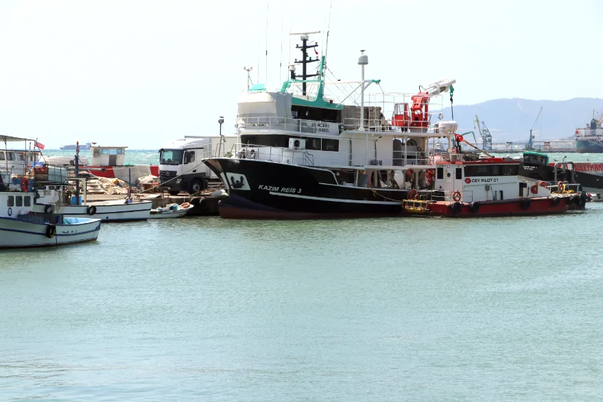 Tekirdağ’da balıkçılar poyrazın dinmesini bekliyor