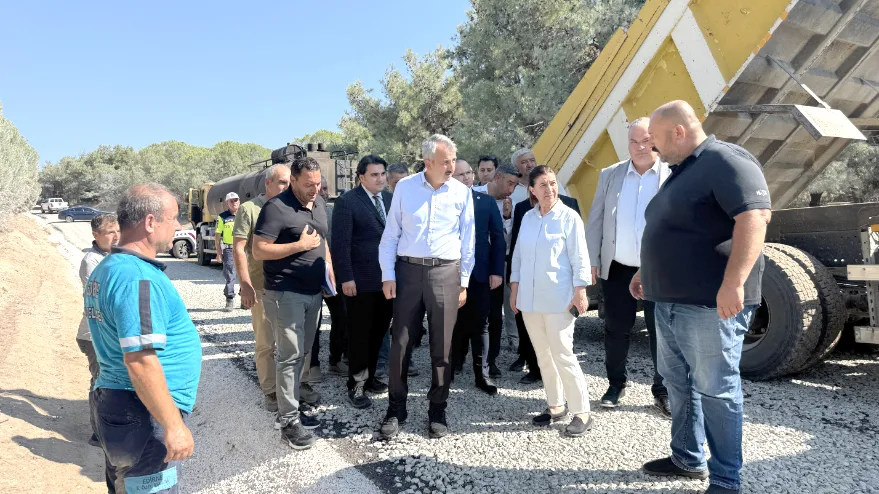 Vali Sezer, Enez’in Sultaniçe köyündeki yol yapım çalışmalarını inceledi