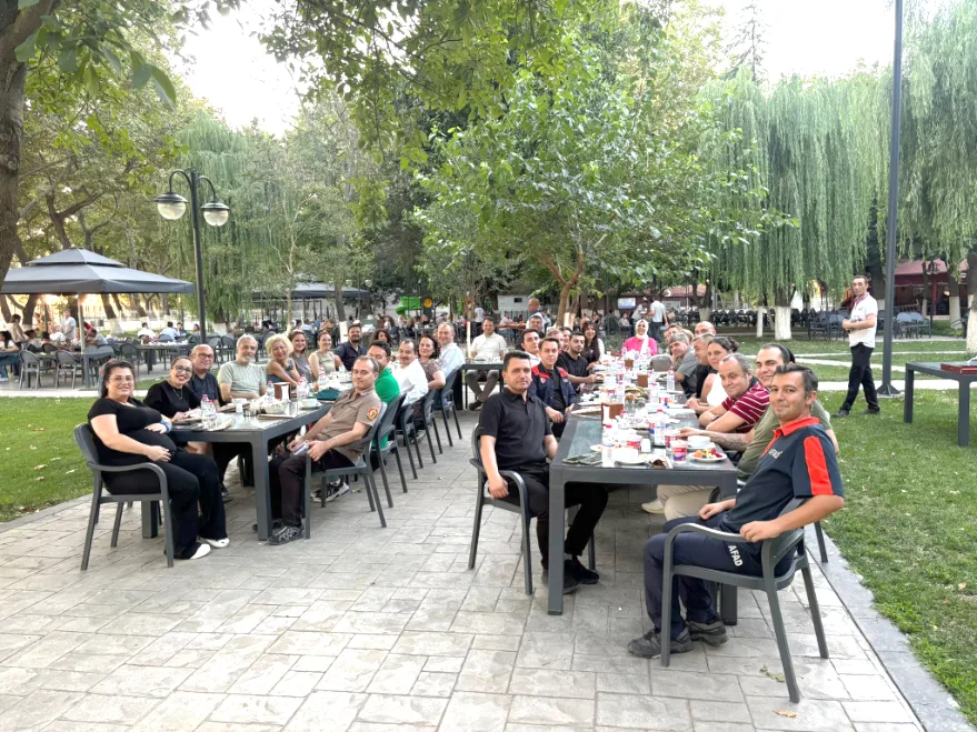 Edirne AFAD Müdürü Elvan Kaya’ya veda yemeği