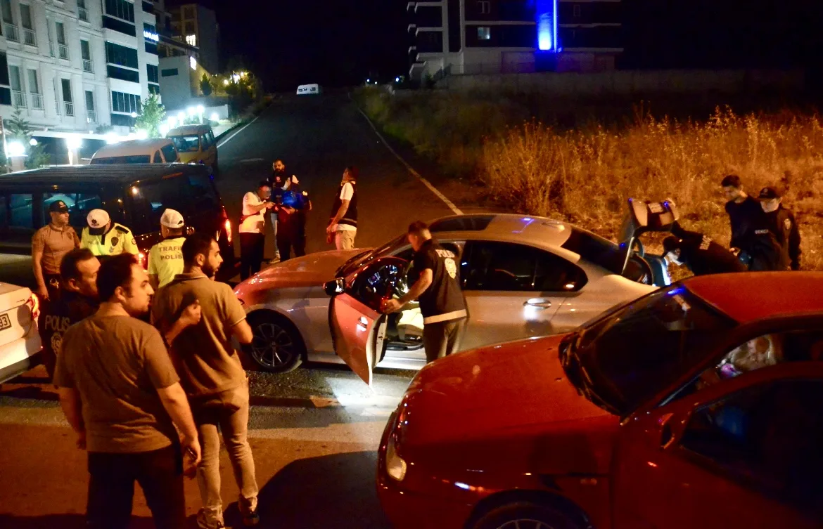 Edirne’de denetimden kaçan şüpheliler polis ekiplerince yakalandı