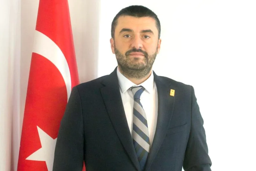 UTSO’dan örnek proje: Çelenk yerine fidan bağışı