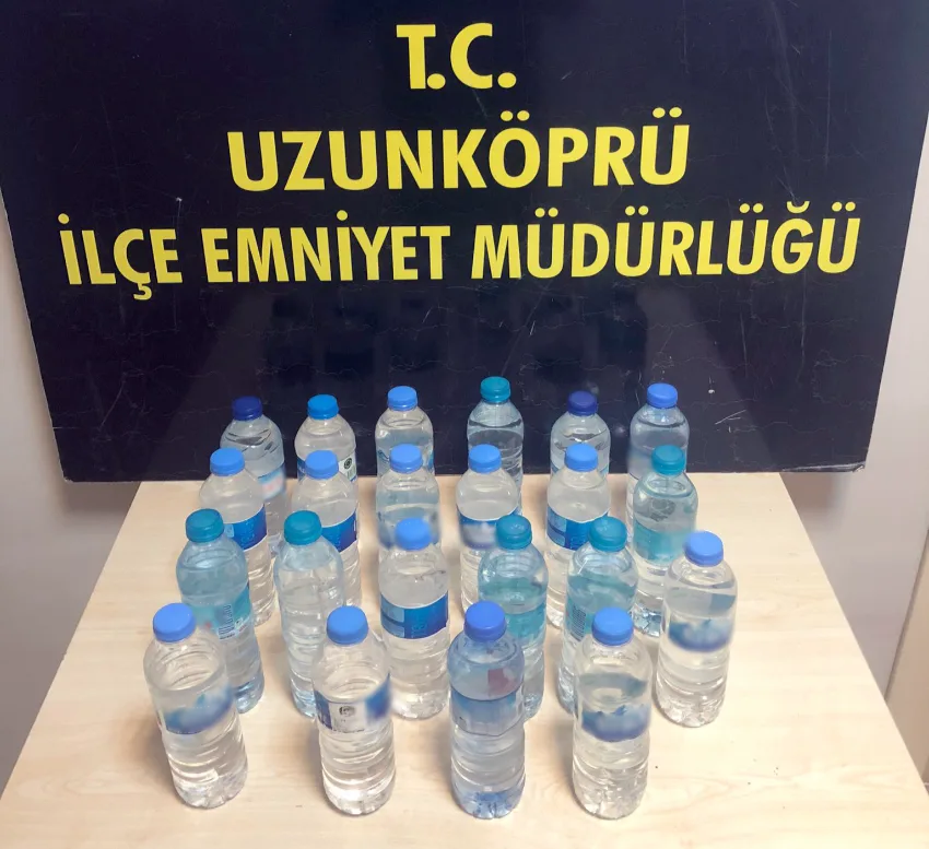 Edirne’de 11 litre sahte içki ele geçirildi