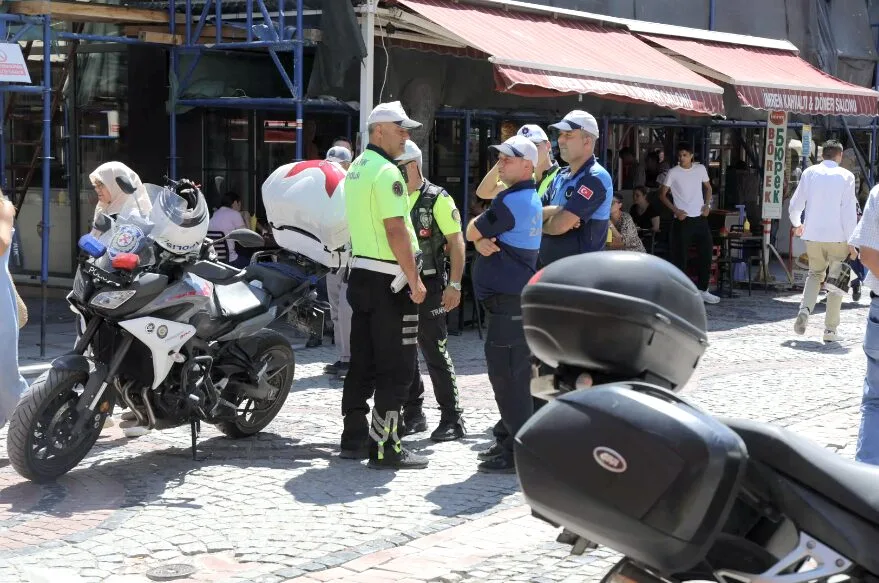 Edirne’de trafiğe kapalı caddede motosiklet denetimi yapıldı