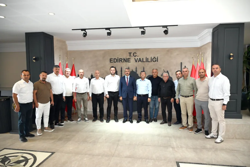 Vali Sezer Ziyaret 1 - Vali Sezer’e su desteği teşekkürü