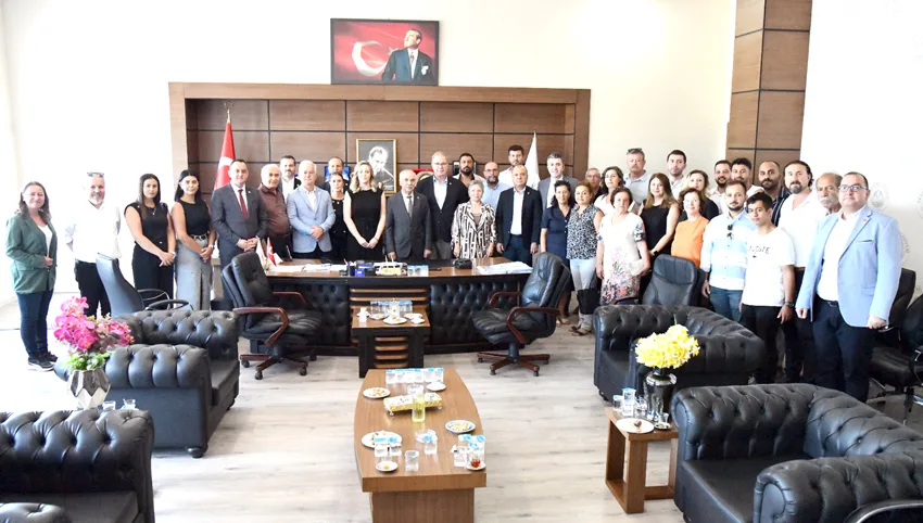 CHP Heyeti’nden, Başkan Özcan’a ziyaret