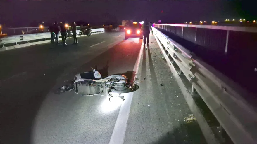 Edirne’de taksi ile elektrikli motosiklet çarpıştı: 2 kişi yaralandı