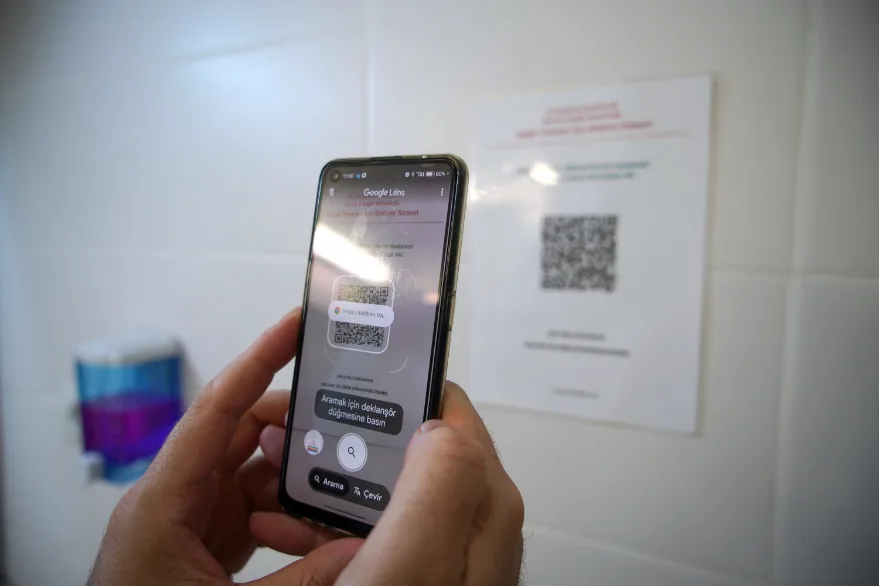 AA 20250912 39090872 39090866 EDIRNEDE HASTANE TUVALETLERINDE HIJYEN QR KOD TEMIZLIK UYGULAMASIYLA ARTIRILIYOR - Edirne Devlet Hastanesinde QR kodla temizlik dönemi