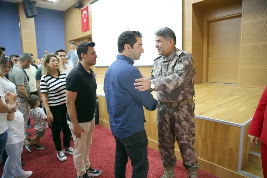 Erzurum’a atanan Edirne Emniyet Müdürü Karaburun personeliyle vedalaştı
