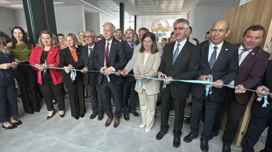 TÜ Sağlık Bilimleri Fakültesi’nin yeni amfileri  törenle açıldı