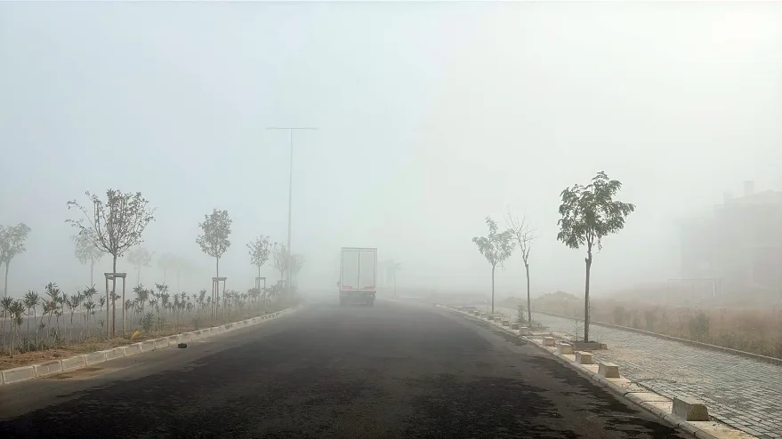 Çorlu’da sis etkili oldu
