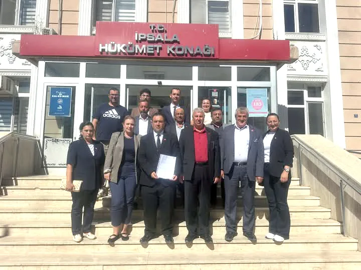 CHP Ipsala 1 - CHP İpsala’da güven tazeleyen Göksu mazbatasını aldı