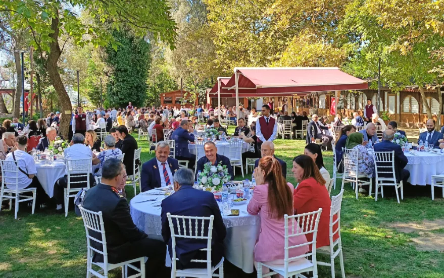 Edirne’de gaziler ve şehit aileleri onuruna yemek düzenlendi