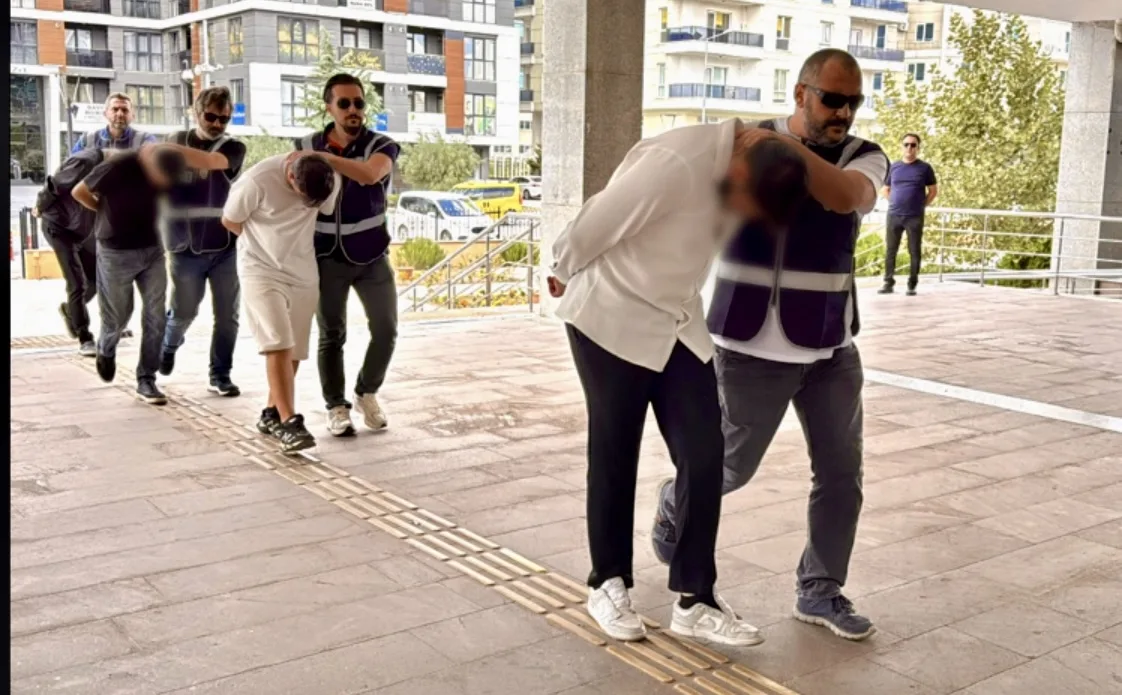 Edirne’de şehit ailesini dolandıran 10 zanlı tutuklandı