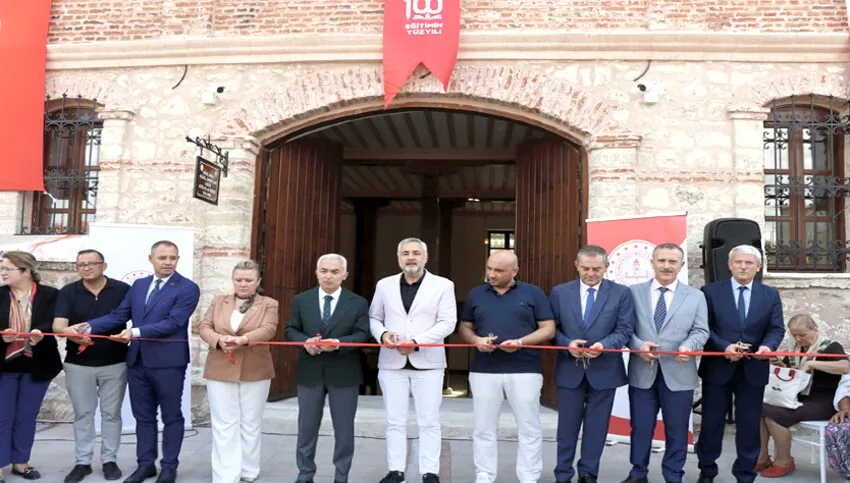 Kırklareli Güzel Sanatlar Lisesi’nin atölye ve sergi salonu açıldı