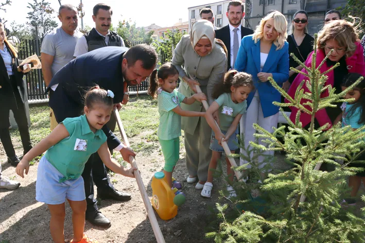 Fatma betul sehit yakinlari ve gaziler 2 - AK Parti Genel Başkan Yardımcısı Kaya, Kırklareli’nde şehit yakınları ve gazilerle bir araya geldi