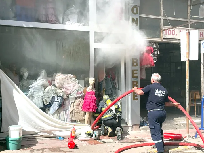 Itfaiye mudahale 2 - Keşan İtfaiyesi sekiz ayda bin 319 olaya müdahale etti