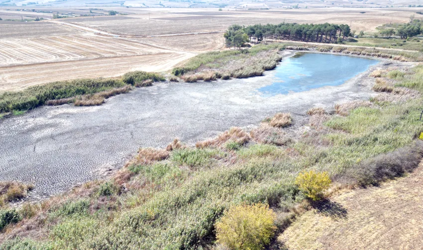 Tekirdağ’da Kırkkepenekli Göleti kuraklık nedeniyle kuruma noktasına geldi