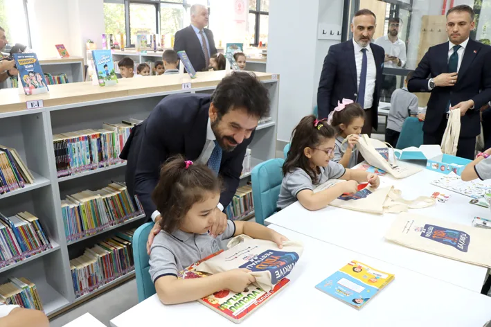 Kutuphane acilisi 2 - Kültür ve Turizm Bakan Yardımcısı Mumcu, Kırklareli’nde kütüphane açılışında konuştu