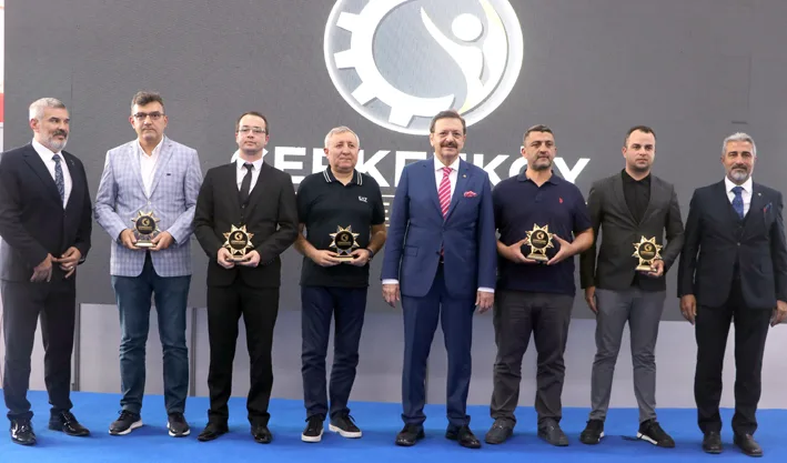 Rifat acti gezdi 2 - TOBB Başkanı Hisarcıklıoğlu Tekirdağ’da okul açılışı yaptı, sanayi fuarını gezdi