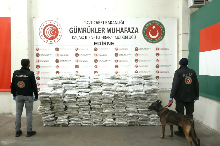 Edirne sınır kapılarında dev uyuşturucu operasyonu