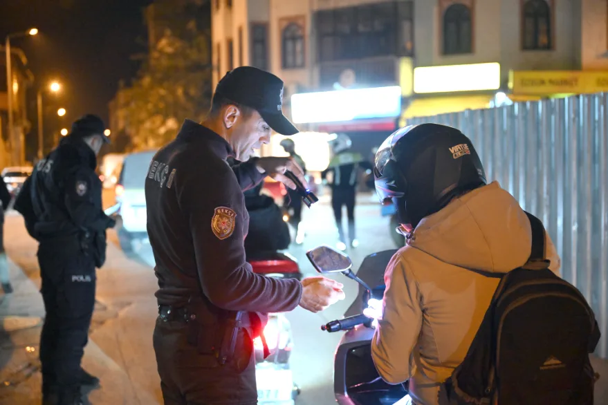 Edirne emniyeti asayiş ve trafik denetimi yaptı
