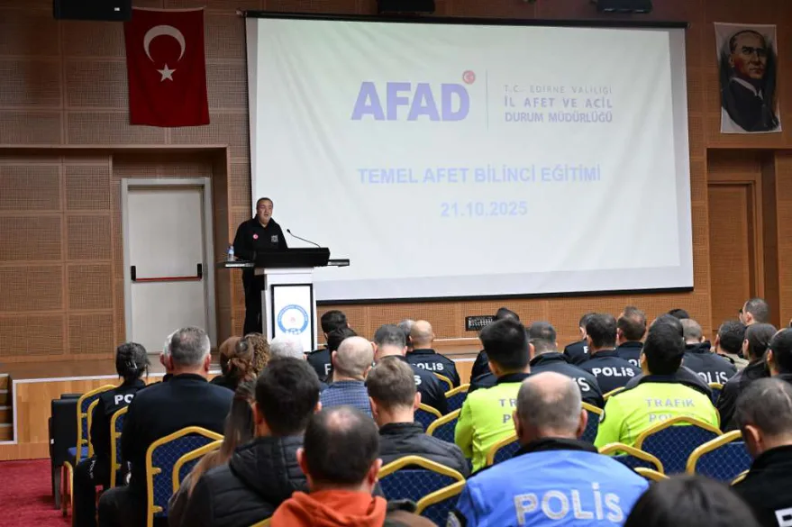 Edirne’de polislere Temel Afet Bilinci Eğitimi verildi