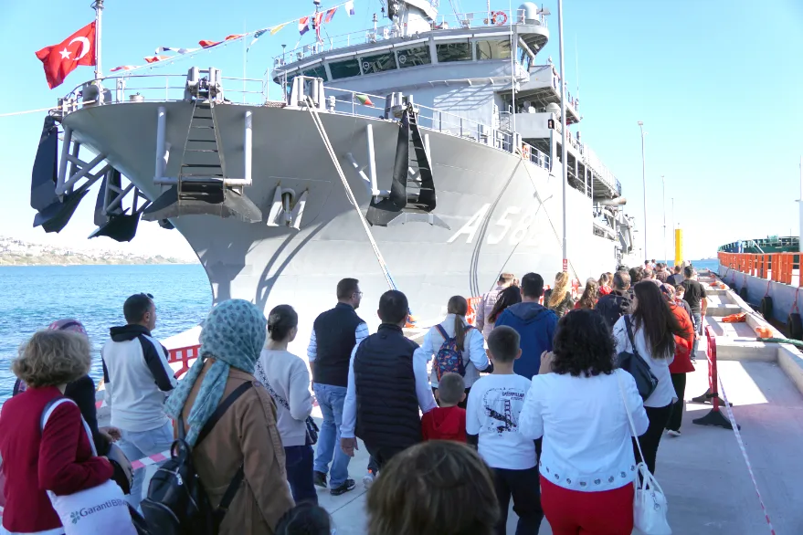 TCG Alemdar, Tekirdağ’da ziyarete açıldı