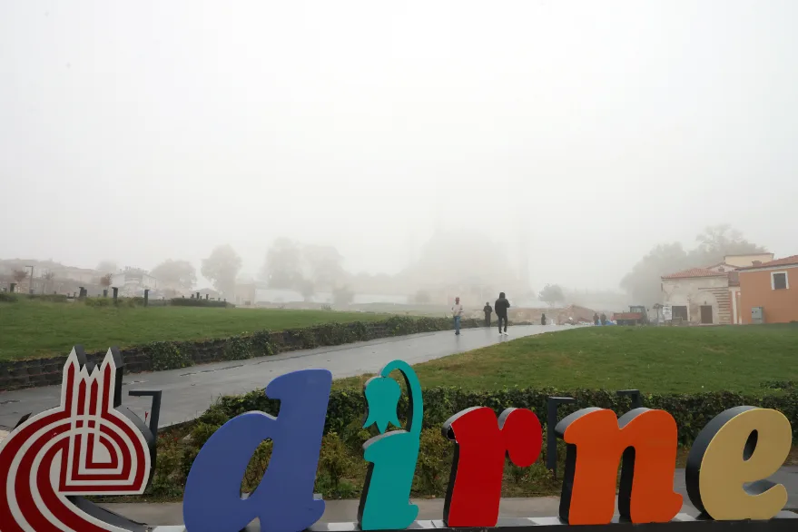 Edirne’de yoğun sis etkili oluyor