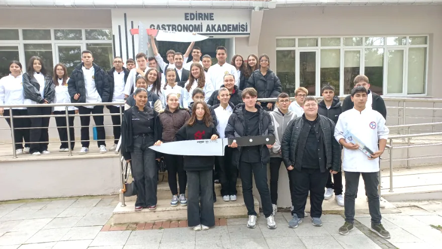 Edirne’de genç aşçılar bıçak ustalığını öğrendi