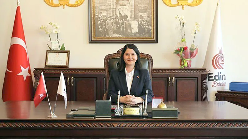 Gencan, “Senin ışığında yürümek en büyük onurumuz Atam”
