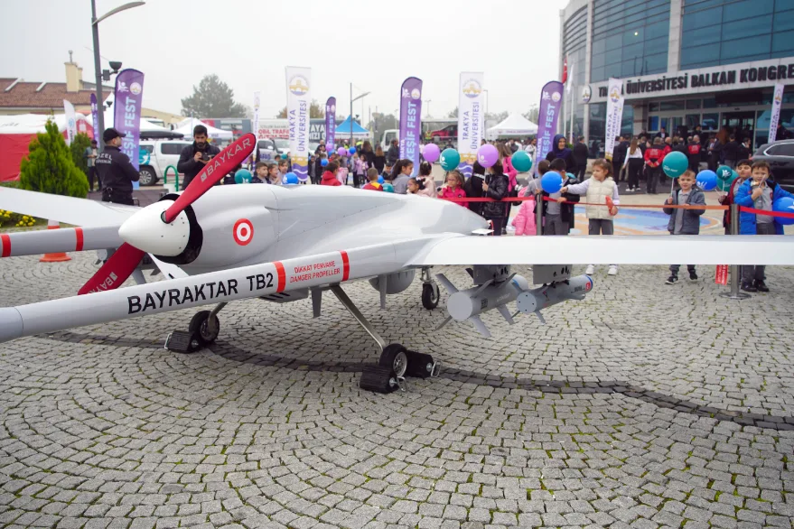 Bayraktar TB2 2 - Bayraktar TB2 Edirne’deki festivalde sergilendi