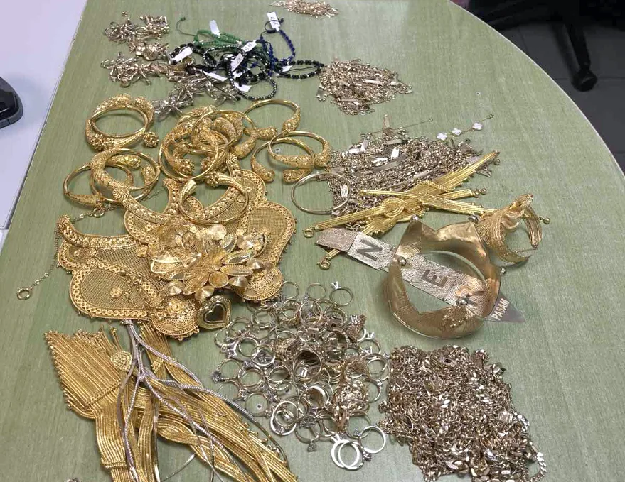 Yoğurt kovasından altın takılar çıktı